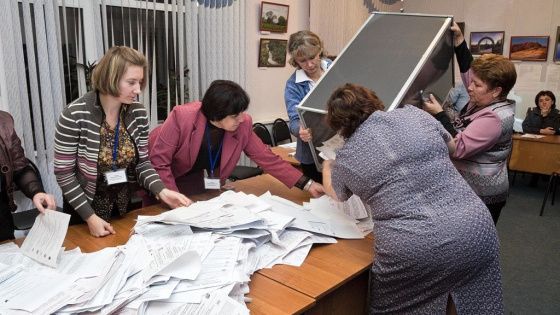 «Подонки!»: Памфилова прокомментировала инциденты с залитыми урнами на выборах