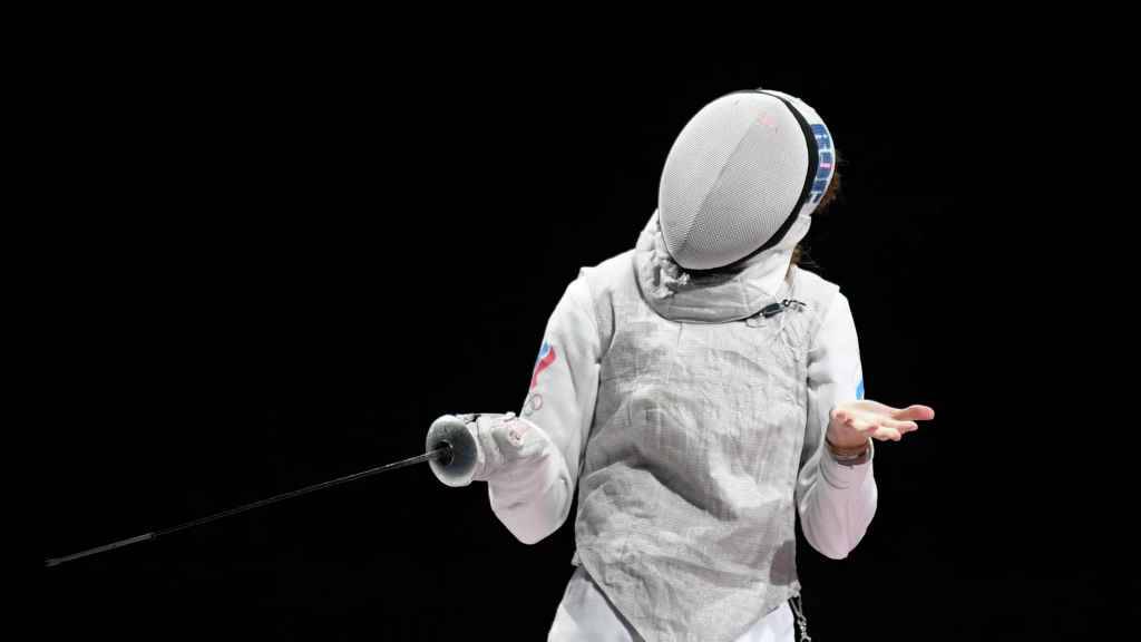 FIE разрешила российским рапиристам и шпажистам участвовать в соревнованиях