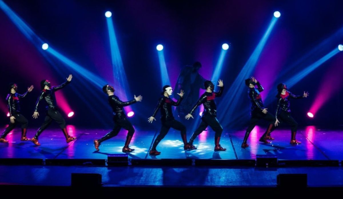 Команда ЮДИ представила шоу в пяти сибирских городах