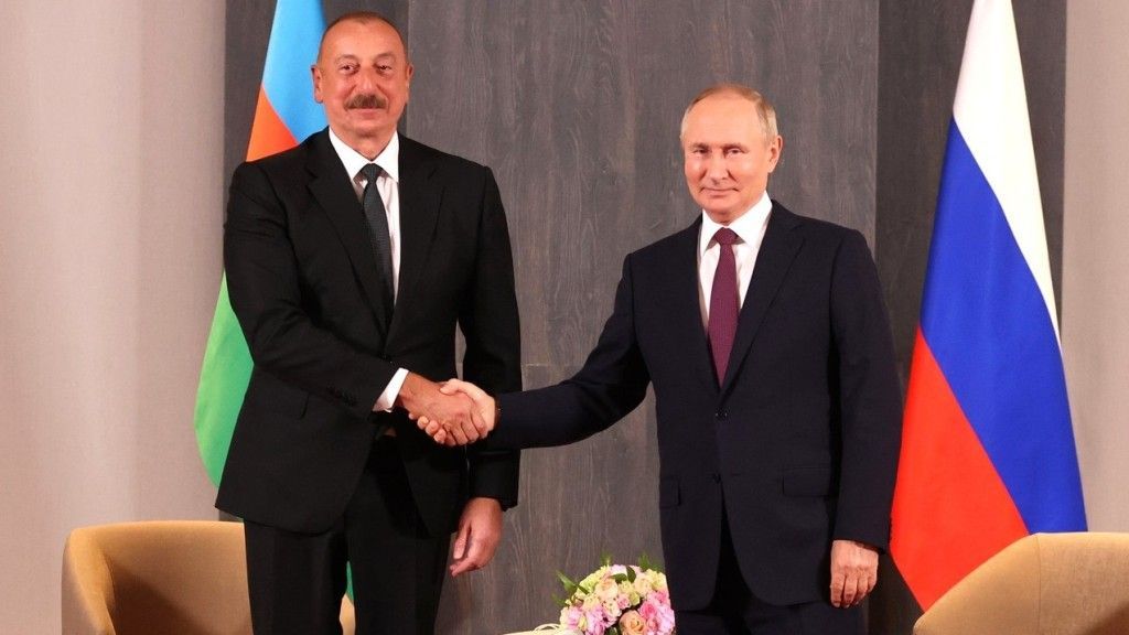 Алиев встретится с Путиным после начала вывода войск РФ из Карабаха