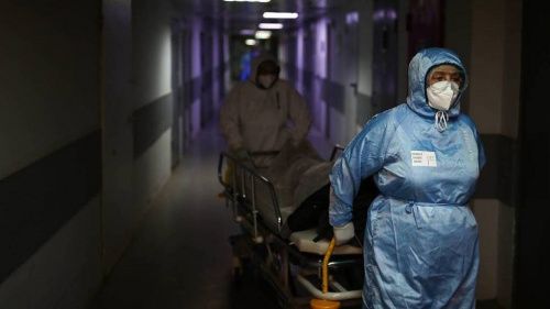 В России поставлен новый рекорд суточной смертности от COVID-19