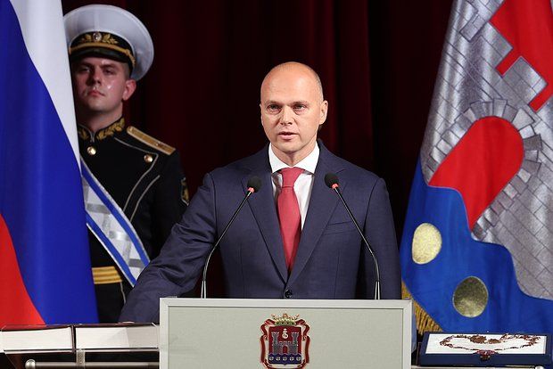 Губернатор Калининградской области на литовском языке ответил на угрозы блокады региона