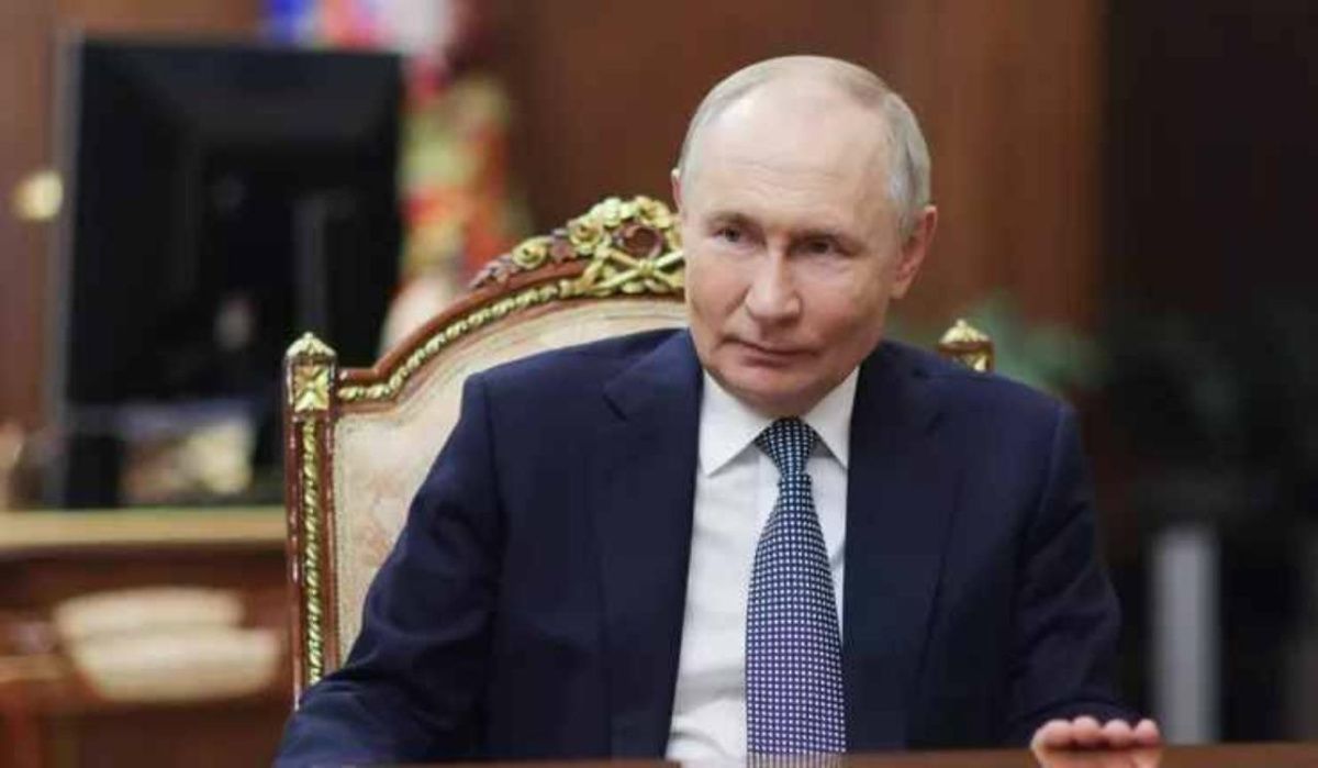 Путин: ключевая ставка в России должна снижаться