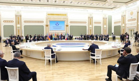 Путин пригласил лидеров СНГ на традиционную предновогоднюю встречу в Петербурге
