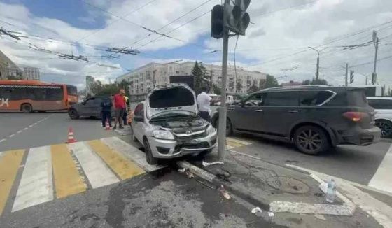 Два человека находятся в тяжелом состоянии после ДТП с пешеходами в Омске