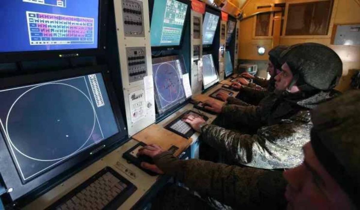 ПВО России за ночь сбила более 450 украинских беспилотников