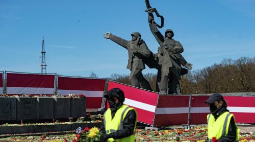 В Ленобласти прокомментировали отказ Латвии передать России памятник Освободителям Риги