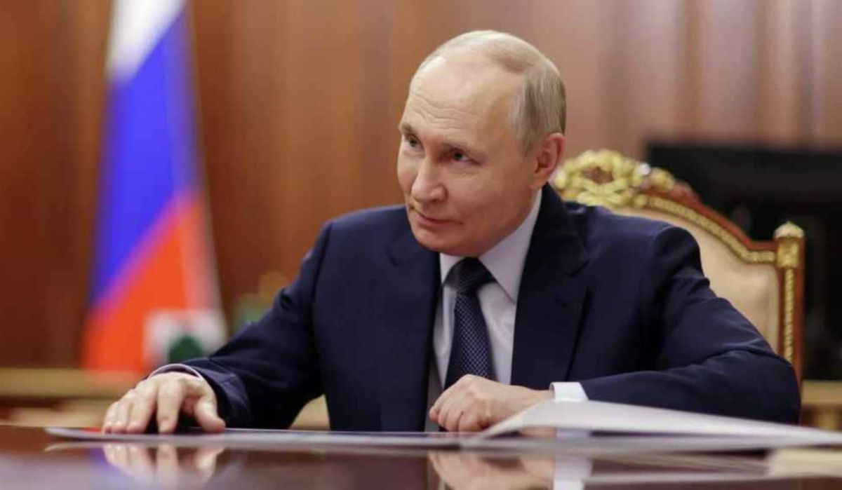 Ушаков сообщил о графике Путина 9 Мая