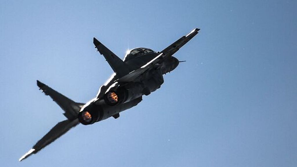 Российский истребитель отогнал норвежский патрульный самолёт от границы