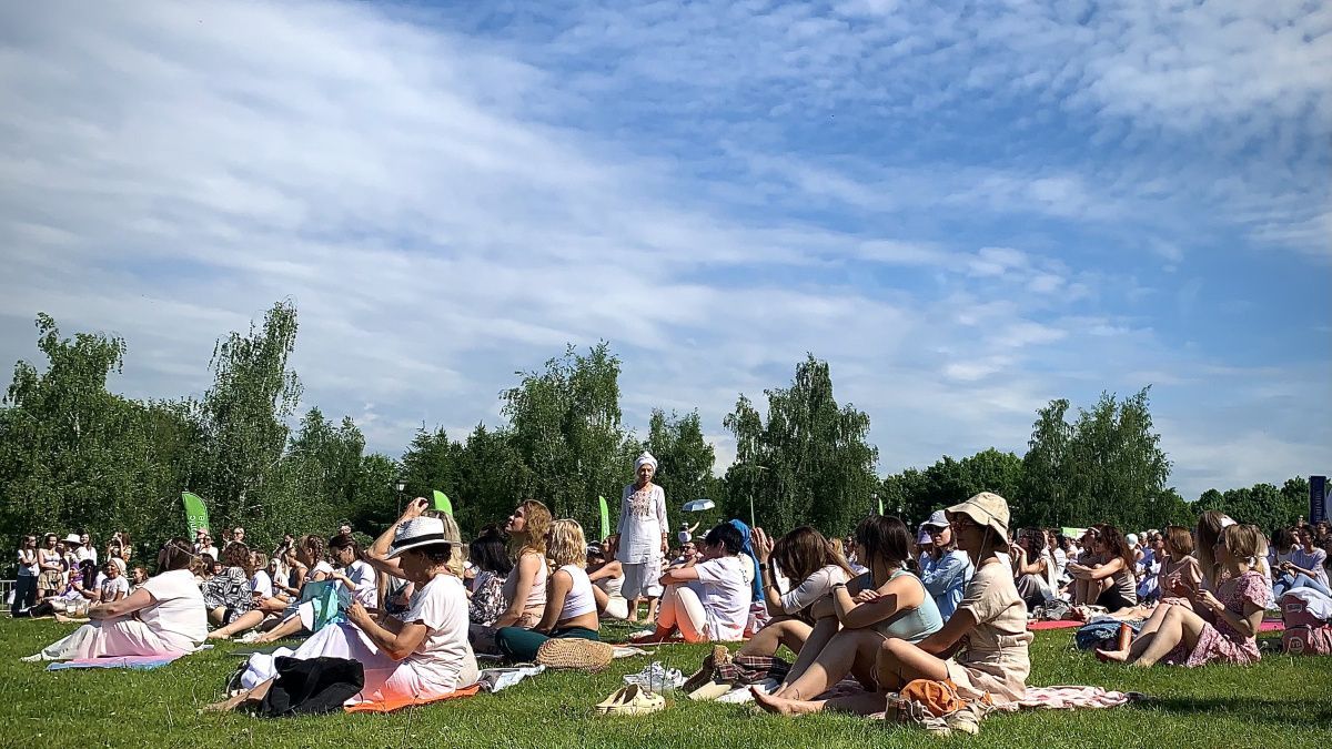 Сила коллективной медитации: Как в Москве прошёл Первый международный «День Медитации»