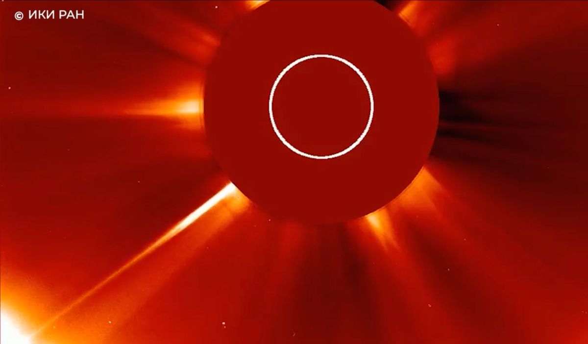 Ярчайшая комета года исчезла в недрах Солнца