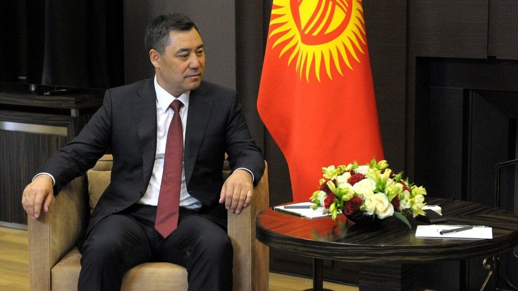 В Киргизии объяснили полёты президента на частном самолёте