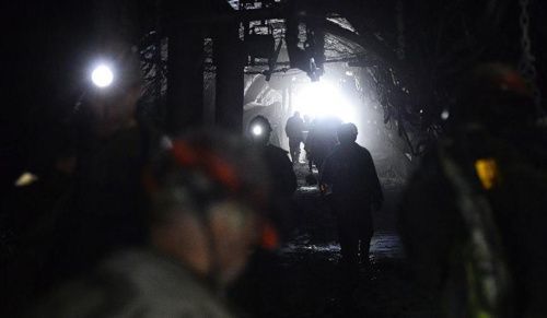 Свыше 70 горняков заблокированы в шахте: Донецк снова подвергся обстрелам