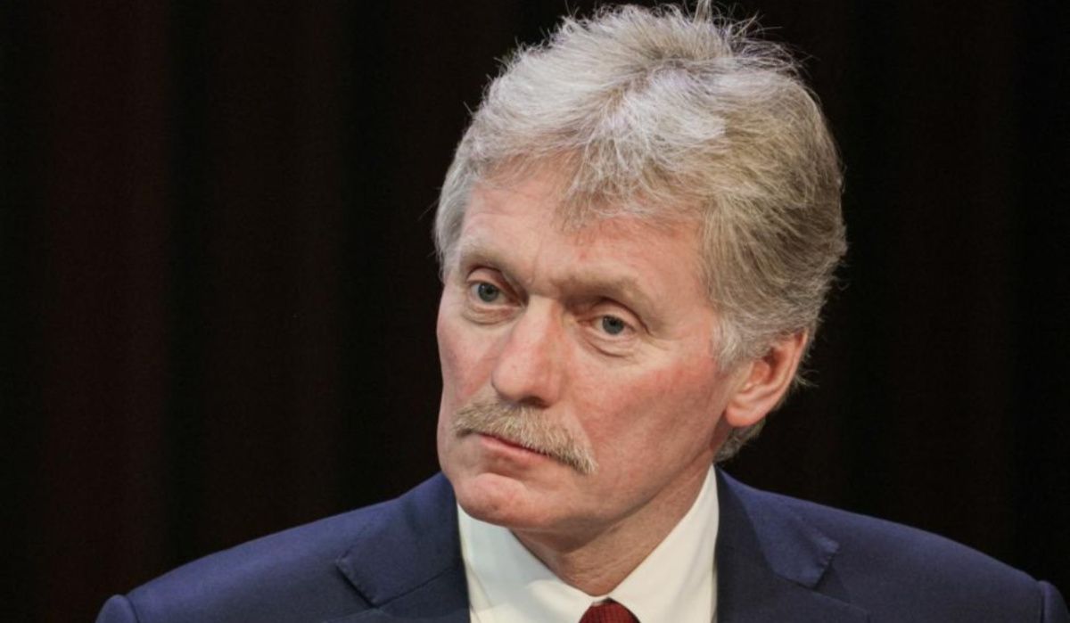 Песков: "Народный фронт" займется обращениями россиян к Путину на протяжении года