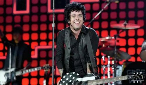 Лидер группы Green Day решил отказаться от американского гражданства
