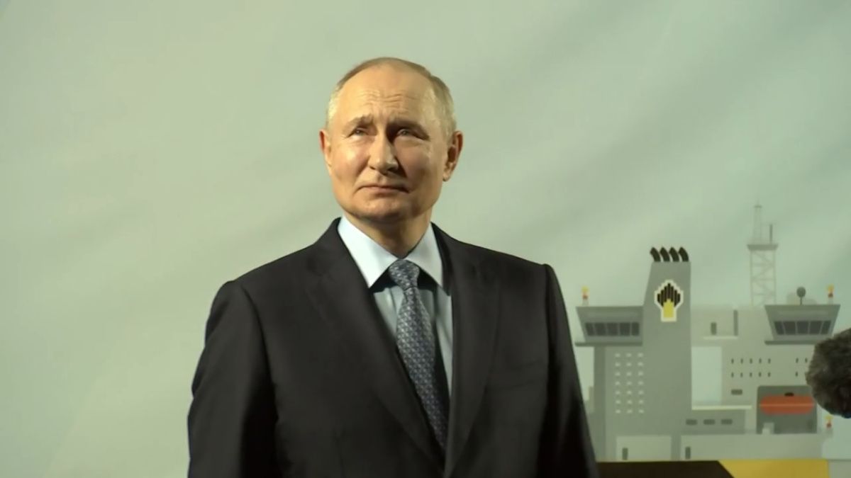 Путин назвал одними из лучших в мире новые российские танкеры
