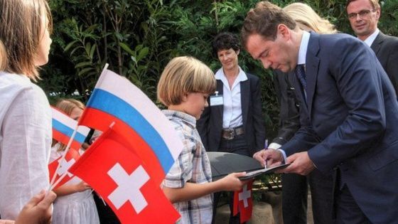 В Швейцарии обиделись на слова Медведева о «скотном дворе»
