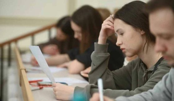 В Петербурге более 310 выпускников сдали ЕГЭ на 100 баллов