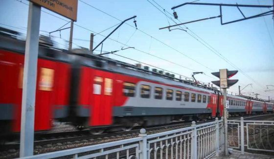 В Красноярском крае временно ограничат движение через железнодорожный переезд