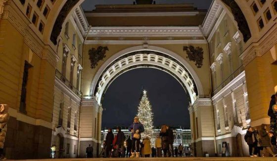 Петербуржцы пережили самый короткий световой день