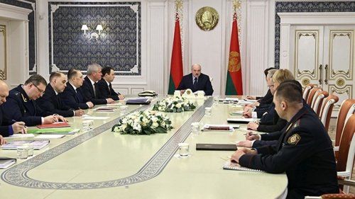 Лукашенко приготовился защищать Белоруссию на танке