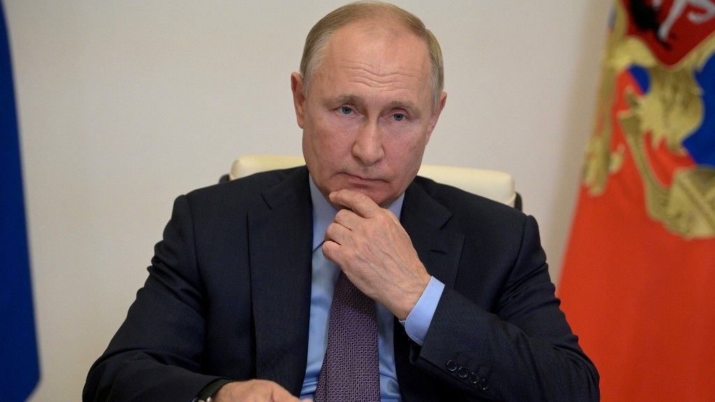 Песков сравнил эффективность Путина и «Спутника V»