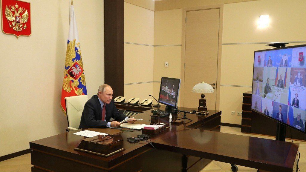 Назначенным Путиным чиновникам разрешат работать без ограничений по возрасту