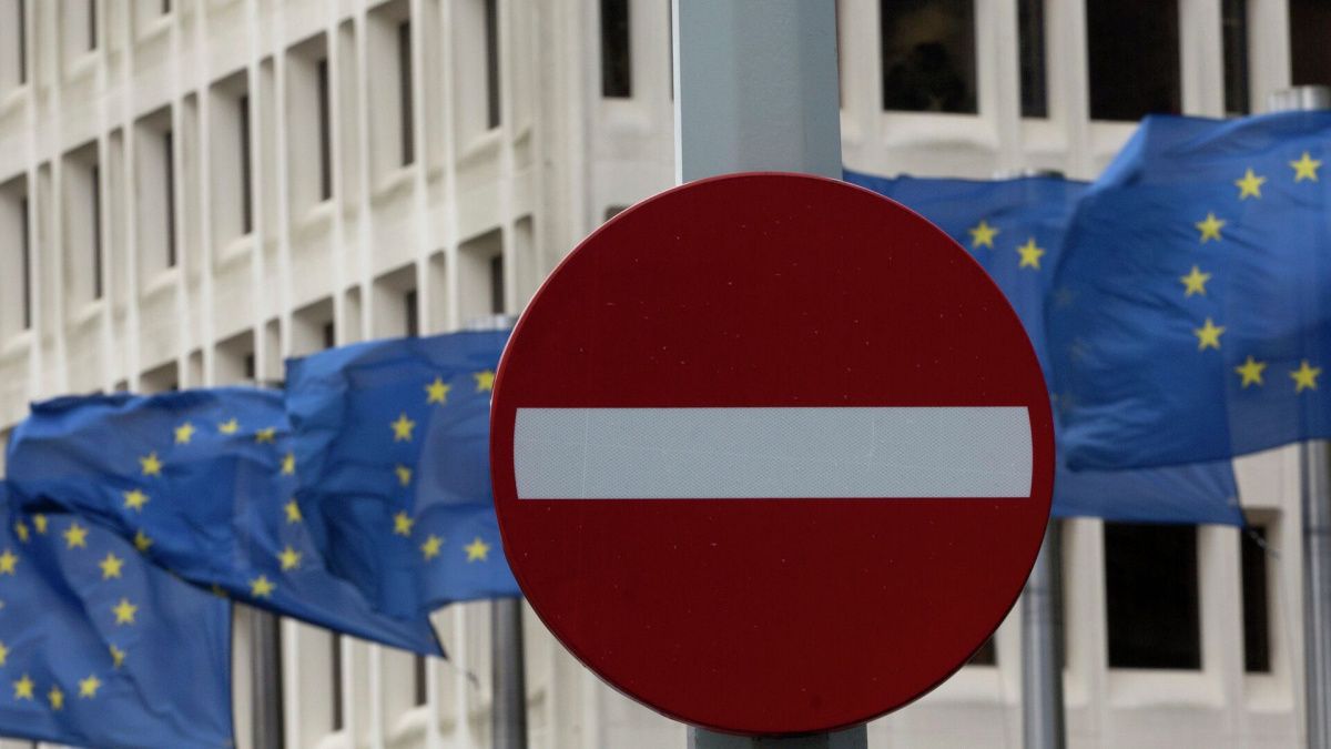 Евросоюз может принять новый пакет санкций против РФ на годовщину СВО