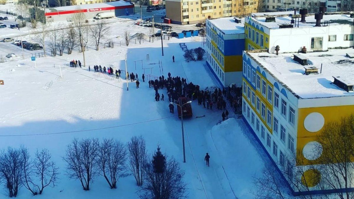 Власти Уфы прокомментировали массовую эвакуацию детей из школ