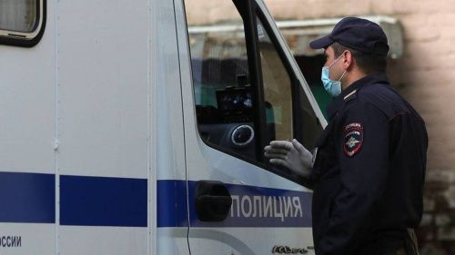 Российский полицейский спас школьницу от медведя