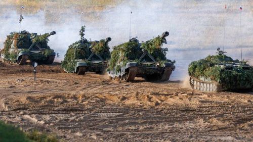 В Госдуме оправдались за российские танки у границы с Украиной	