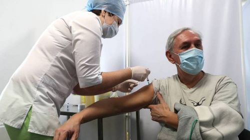 Россия стала лидером по числу вакцинированных граждан в Европе
