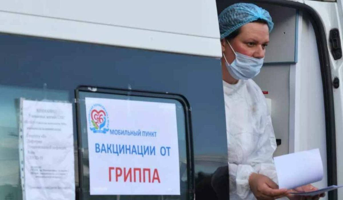 Онищенко рекомендует россиянам пройти вакцинацию от гриппа