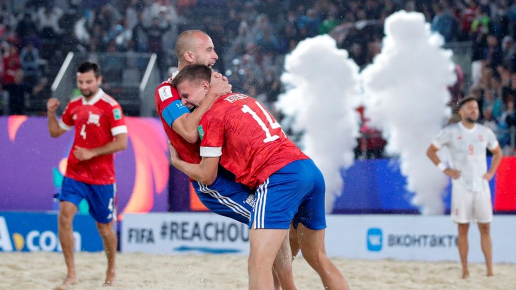 Российские футболисты вышли в финал чемпионата мира