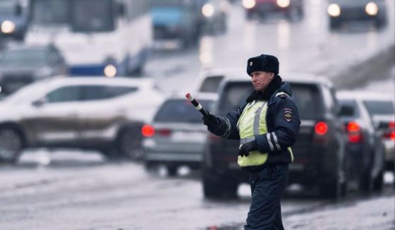 Суд выбрал меру пресечения для обвиняемых во взятках сотрудников ДПС