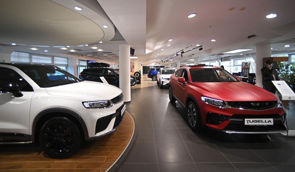 Спрос на подержанные легковые автомобили из Китая в России продолжает расти