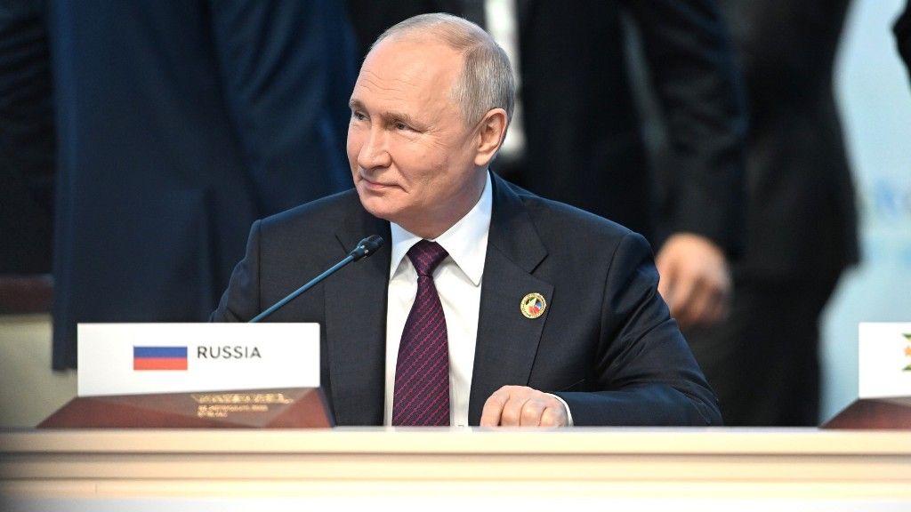 Путин: за суверенитет надо постоянно бороться