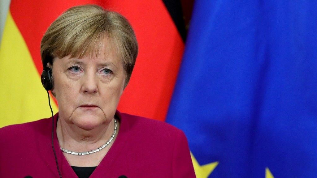 Ангела Меркель прилетела в Москву последний раз в качестве канцлера ФРГ