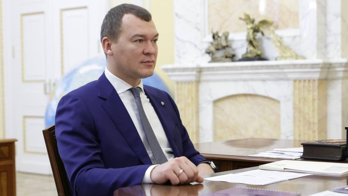 Российских хоккеистов вновь допустили к международным соревнованиям с флагом