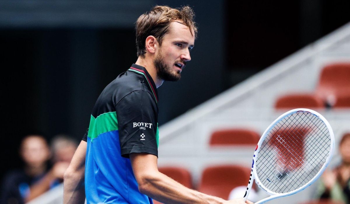 Медведев и Рублев успешно начали выступления на Australian Open