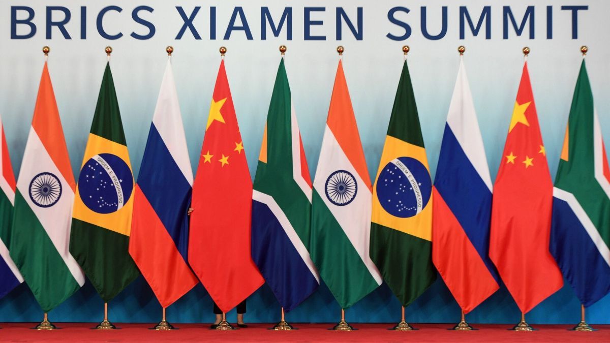 В МИД РФ опровергли перенос саммита БРИКС из ЮАР в Китай