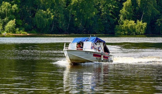 Спасатели усилили патрулирование Москвы-реки и городских водоемов из-за жары
