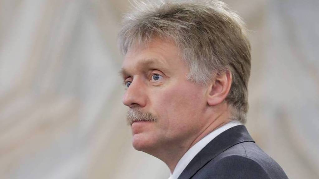В Кремле оценили идею об обязательной вакцинации работников
