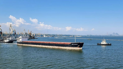 Первое иностранное судно вышло из порта Мариуполя