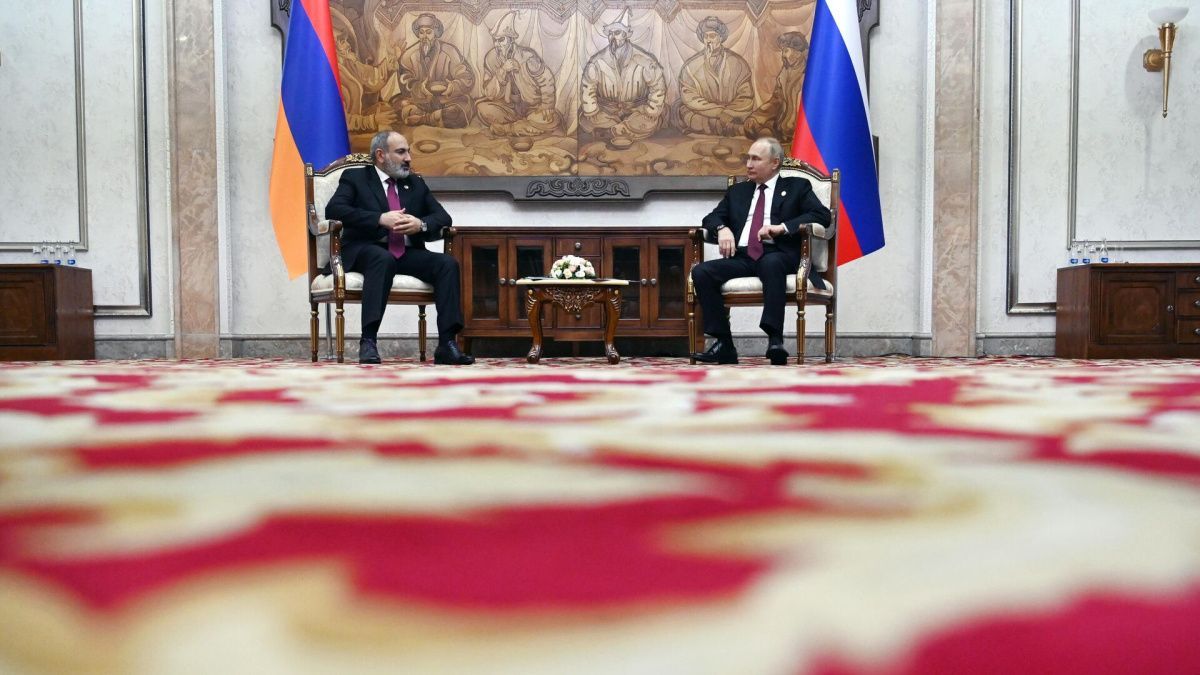 Кремль раскрыл содержание разговора Путина и Пашиняна