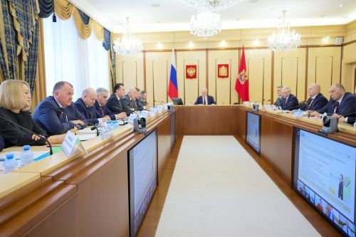 В Красноярском крае увеличат зарплату бюджетникам 