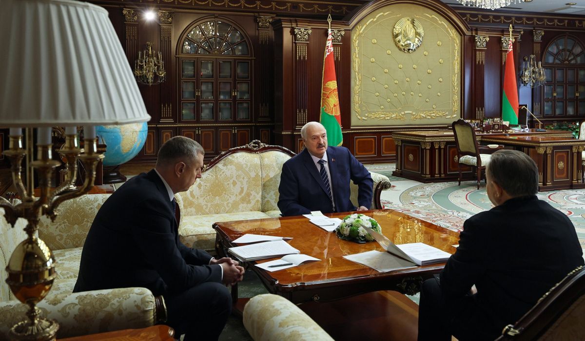 Лукашенко: ООН "никчемная организация", но заменить её некем