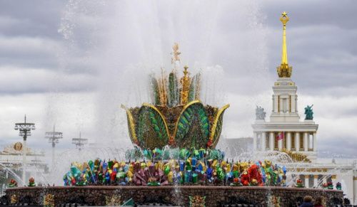 В Москве начали консервировать фонтаны 