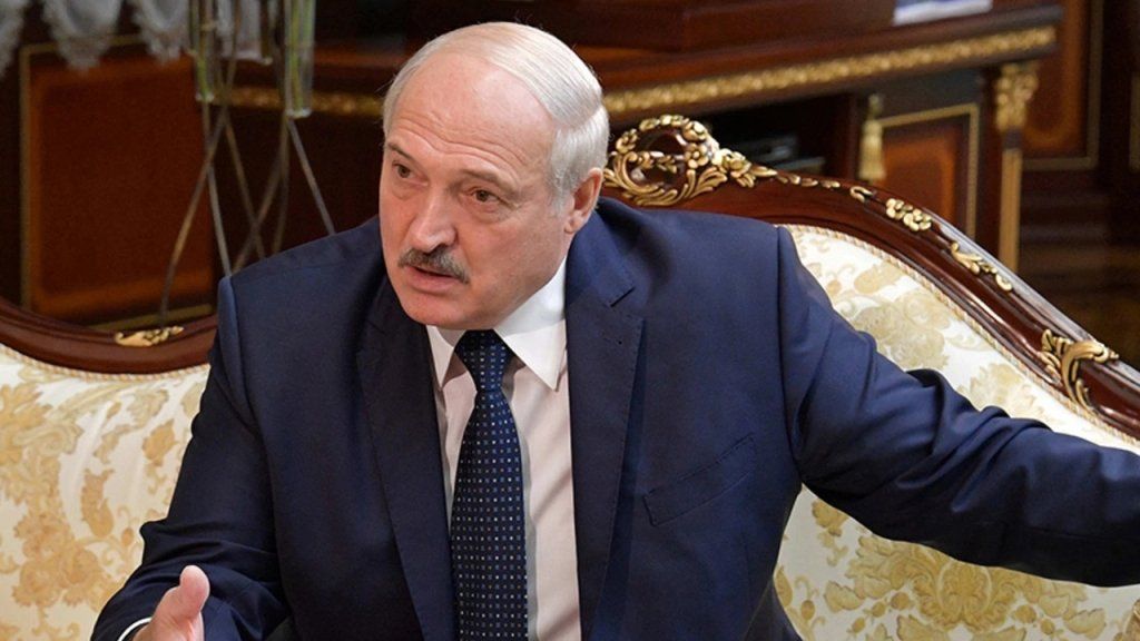 Путин решил отдать Лукашенко 1,5 млрд долларов