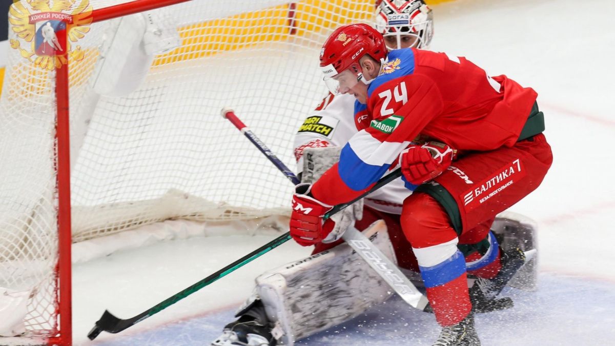 Российские хоккеисты разгромили белорусов в первом матче Еврочелленджа